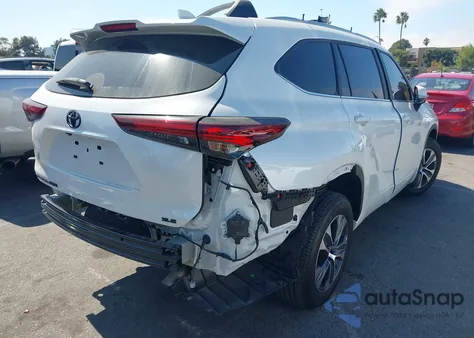 2024 Toyota Highlander Xle from USA, damaged, VIN 5TDKDRAH1RS051894